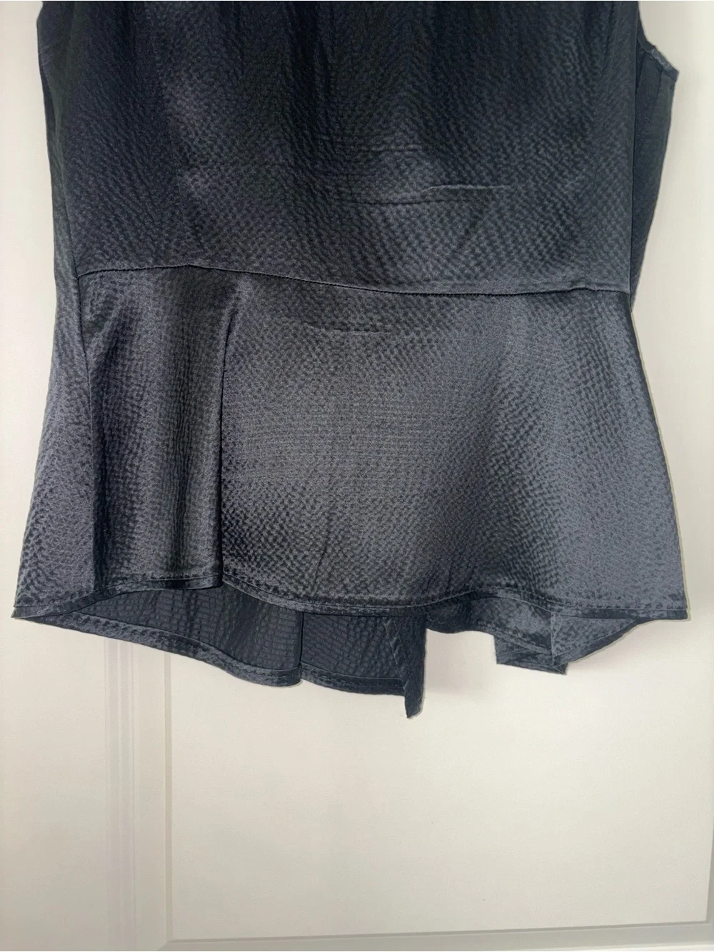 TORY BURCH Black  Kathleen Silk Ruffled V Neck Sleeveless Blouse Size 10
